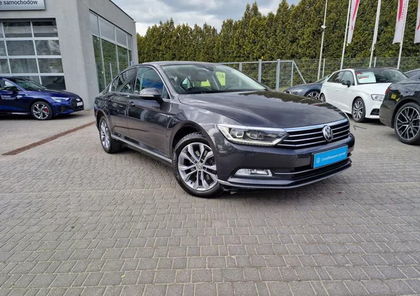 samochody osobowe Volkswagen Passat cena 89900 przebieg: 119594, rok produkcji 2018 z Łódź